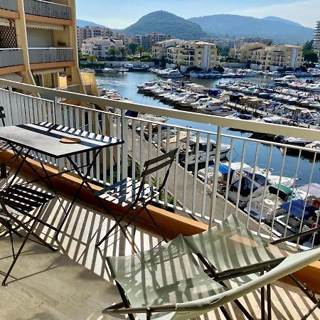 Appartement Lumineux 6 Places Avec Vue Sur Marina มองเดอลิเยอลานาปูล ภายนอก รูปภาพ